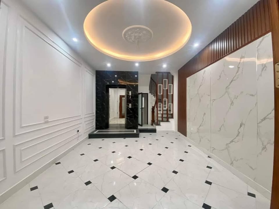 Nhà phố Lê Thanh Nghị 42m² giá 10.5 tỷ - Đầu tư sinh lời hiếm có!