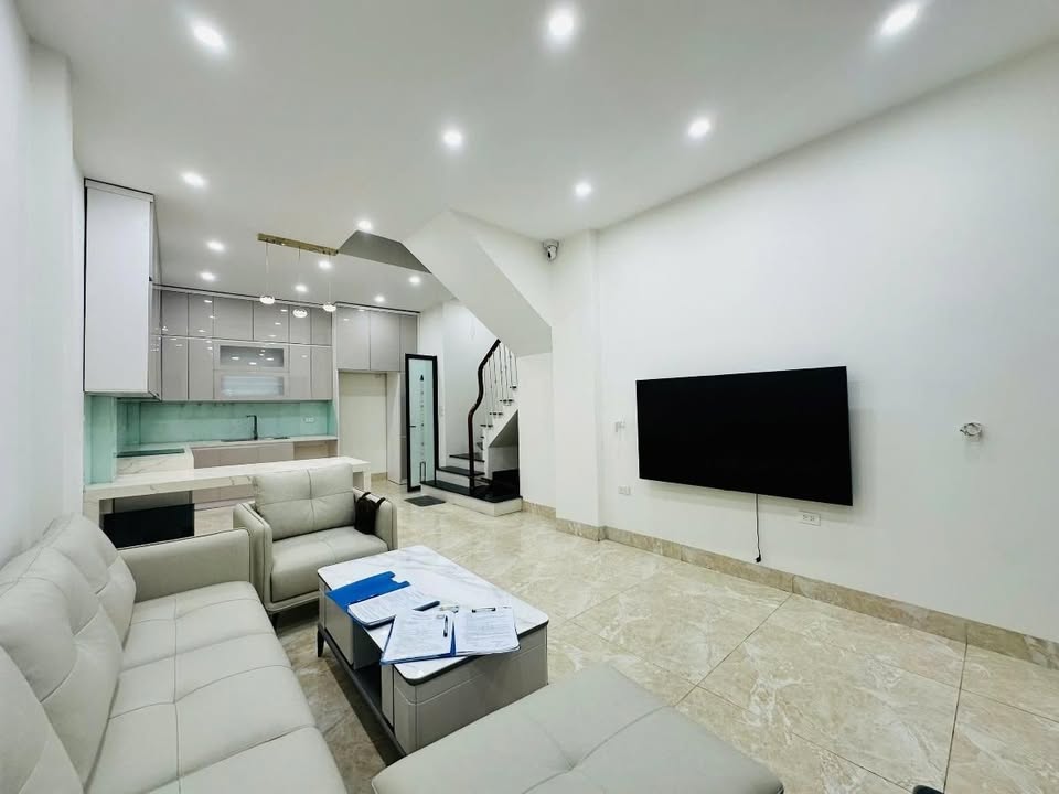 Nhà phố Phú Mỹ, Nam Từ Liêm 40m², 5 tầng, 6 phòng ngủ - Đầy đủ tiện ích sống!