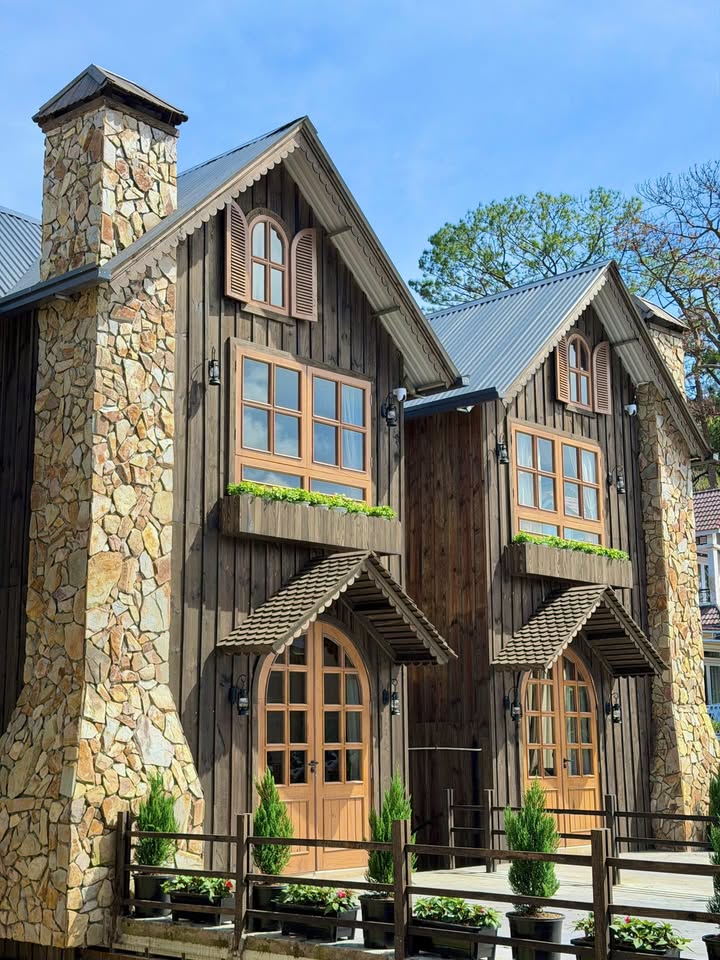 Nhà nguyên căn cho thuê mặt tiền Hoàng Hoa Thám, Đà Lạt - Tiện nghi đầy đủ, sẵn sàng vào ở!