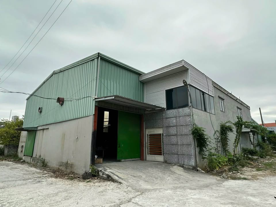 Nhà xưởng và văn phòng 2 tầng tại Lê Hồng Phong, Phủ Lý 444m² - Chính chủ bán gấp!