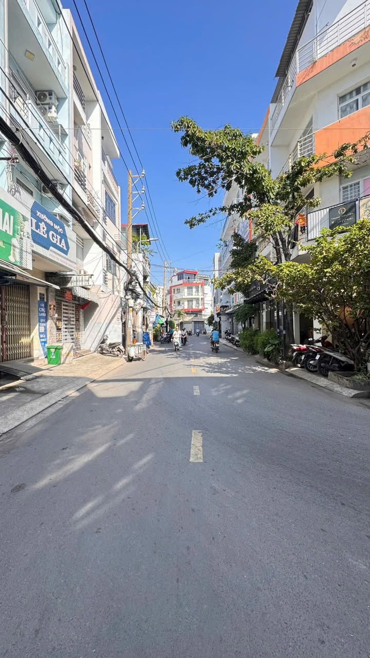 Bán nhà mặt tiền kinh doanh Hẻm 173 Khuông Việt, Quận Tân Phú, 85m² - Giá chỉ 9.5 tỷ!