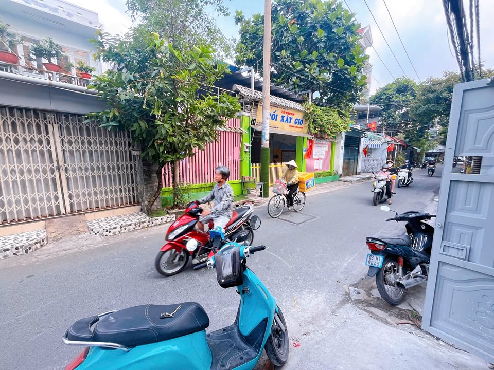 Cho thuê mặt bằng đường số 19, Bình Hưng Hoà A, 4.2 triệu - Vị trí đắc địa cho kinh doanh!