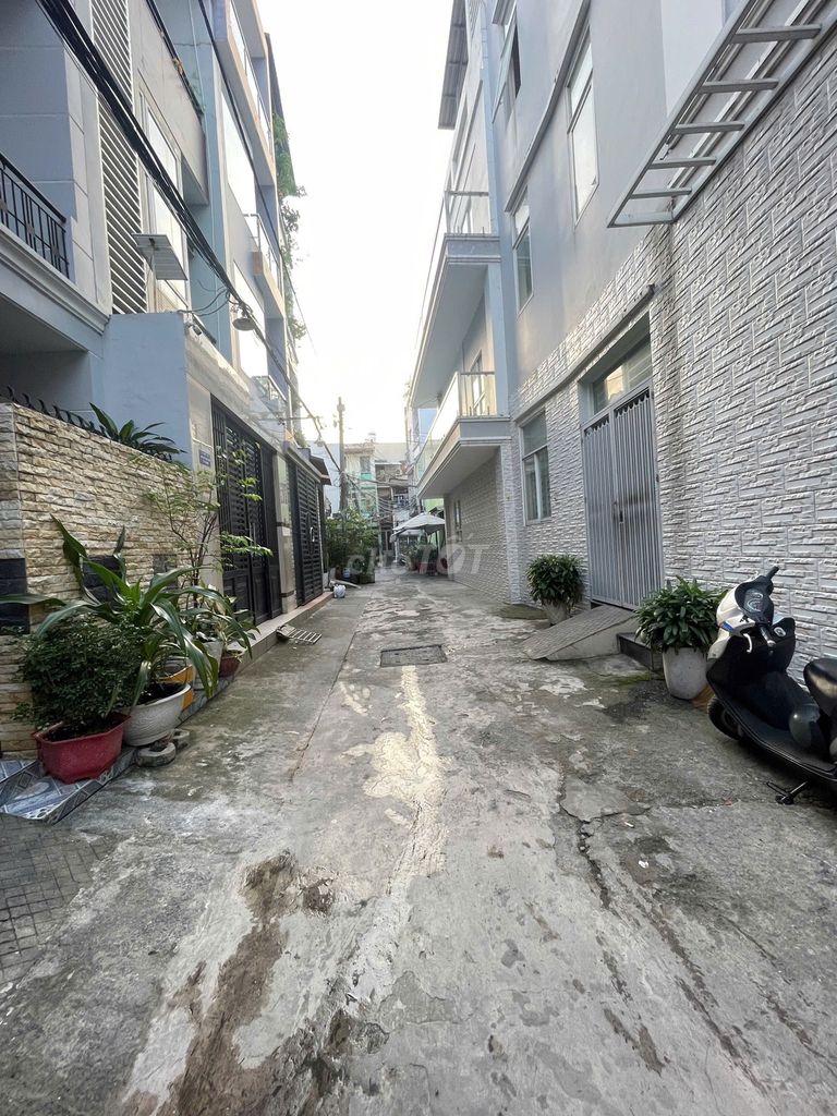 Bán nhà 4 tầng hẻm 6m Nguyễn Thị Tần P2-Q8 giá 6.95 tỷ - Ô tô vào tận cửa!