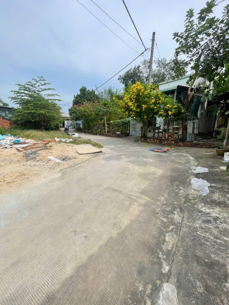 Bán đất thổ cư mặt tiền đường bê tông tại thị trấn Củ Chi 60m² giá 1.75 tỷ - Cơ hội đầu tư tuyệt vời!