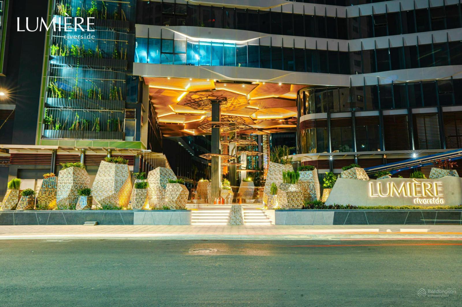 Cho Thuê Tầng 1 Shophouse Lumière Riverside 120m² giá 40 triệu - Không gian lý tưởng cho ngành làm đẹp và văn phòng