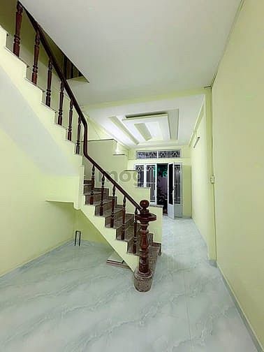 Nhà nguyên căn cư xá Phú Lâm A, P12, Q6 giá 8.8 triệu - Dọn vào ở ngay!