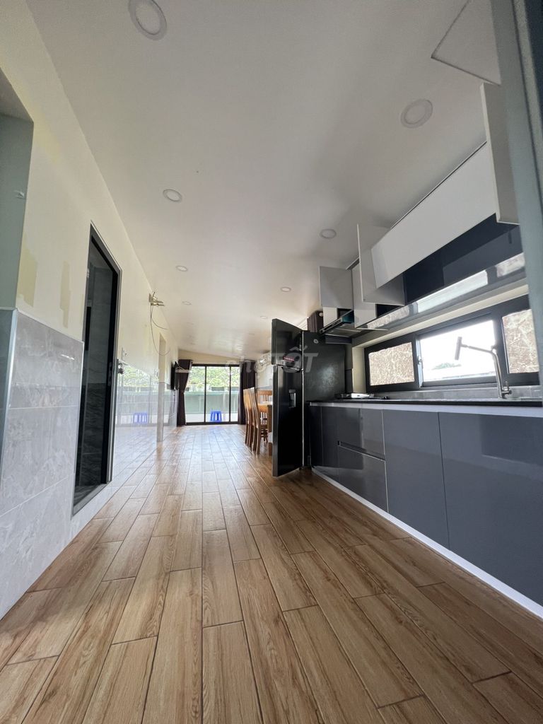 Căn hộ 2PN 2WC cho thuê Trần Bình Trọng Q5 giá 14 triệu - View thoáng đẹp, thang máy hiện đại!