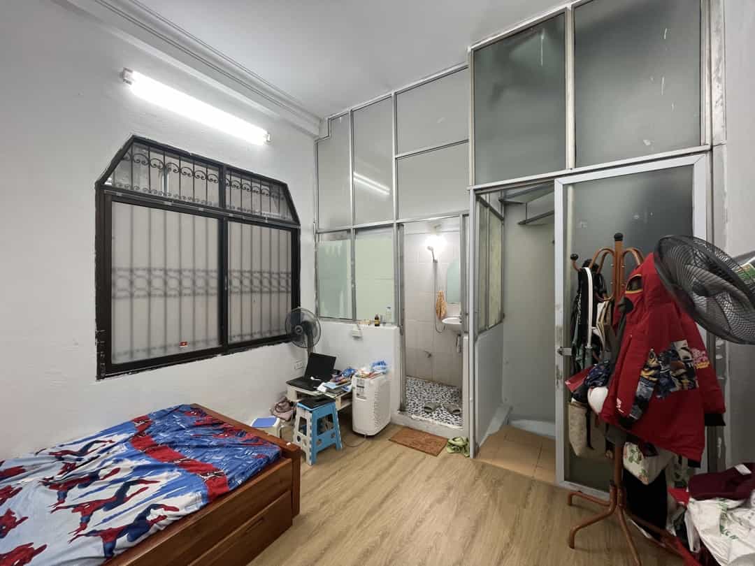 Bán nhà phố Xã Đàn, Đống Đa, 14m² giá 3.98 tỷ - Lô góc 3 mặt thoáng, ngõ nông gần phố!