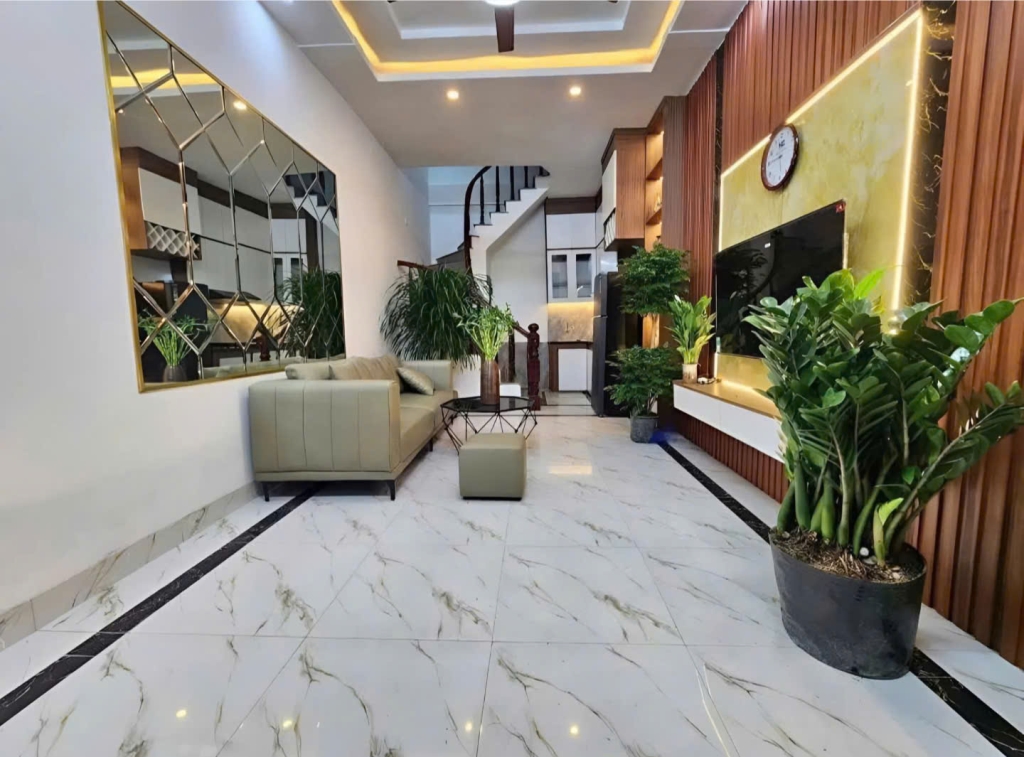 Nhà Vân Canh 38m² giá 5.05 tỷ - Gần ô tô đỗ, sẵn sàng vào ở!