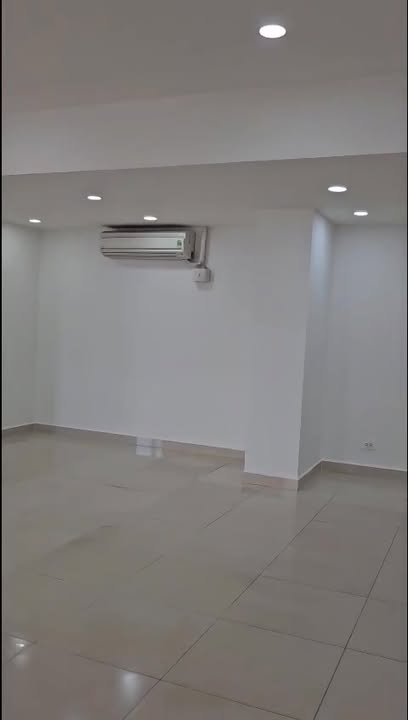 Văn phòng cho thuê The Tresor 125m² Quận 4 - Vị trí đắc địa, sẵn sàng làm việc!
