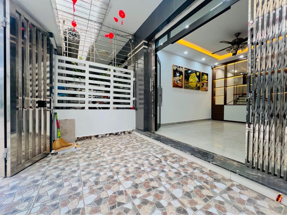 Nhà phố An Biên Hải Phòng 50m² giá 3.85 tỷ - Sân cổng riêng, gần Aeon Mall!