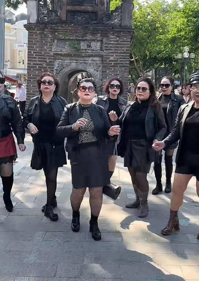 Bán gấp FrontHouse mặt đường Lê Duẩn, Phủ Lý 110m² - Vị trí đắc địa dễ đầu tư!