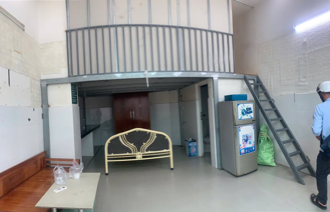 Nhà nguyên căn cho thuê đường Lê Đình Cẩn, Tân Tạo, Bình Tân 35m² giá 5.5 triệu - Tiện nghi đầy đủ!