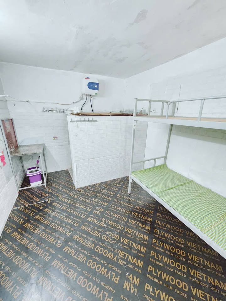 Phòng cho thuê đầy đủ tiện nghi tại Cầu Giấy 15m² chỉ 2 triệu - Tiện lợi cho sinh viên!