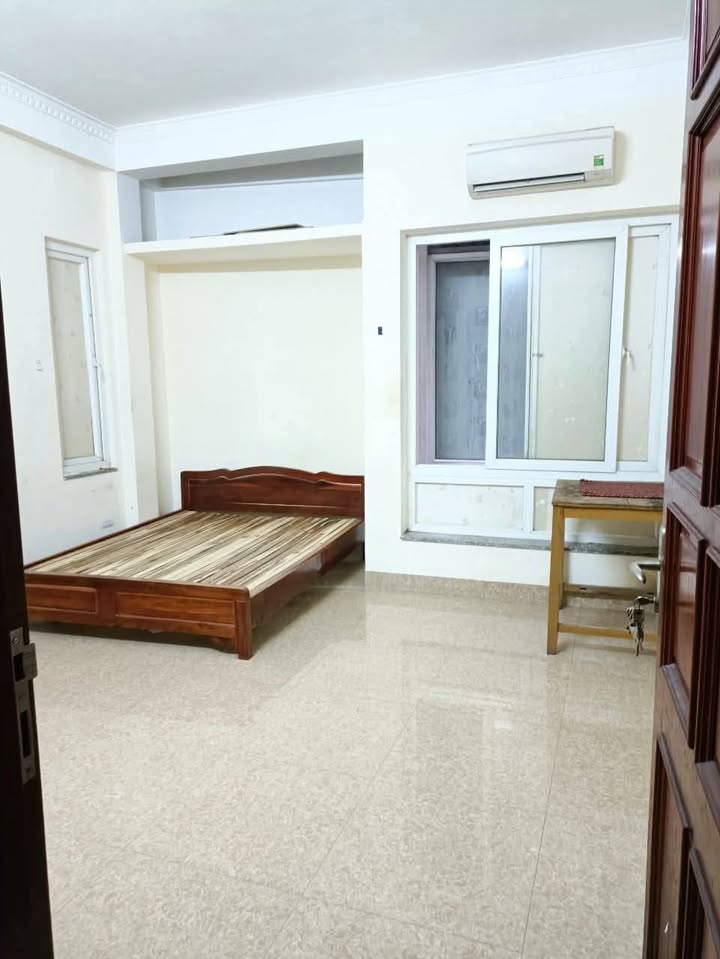 Phòng trọ Nguyễn Ngọc Vũ 25m² giá 3 triệu - Không chung chủ, tự do giờ giấc!