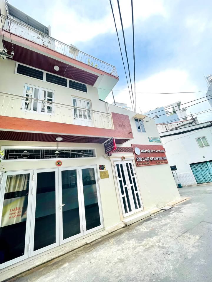 Nhà phố kinh doanh đường Hoàng Văn Thụ, Phú Nhuận 60m² giá 12.99 tỷ - Đầu tư sinh lời ngay!