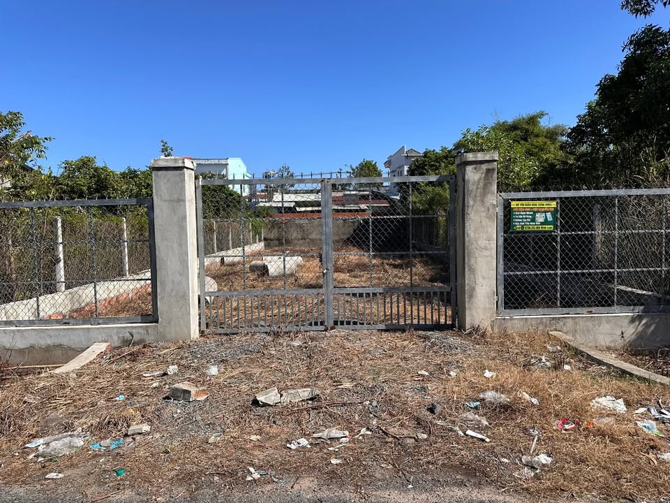 Đất thổ cư hẻm 44 Nguyễn Văn Linh 300m² giá 3.018 tỷ - Cơ hội đầu tư tuyệt vời!