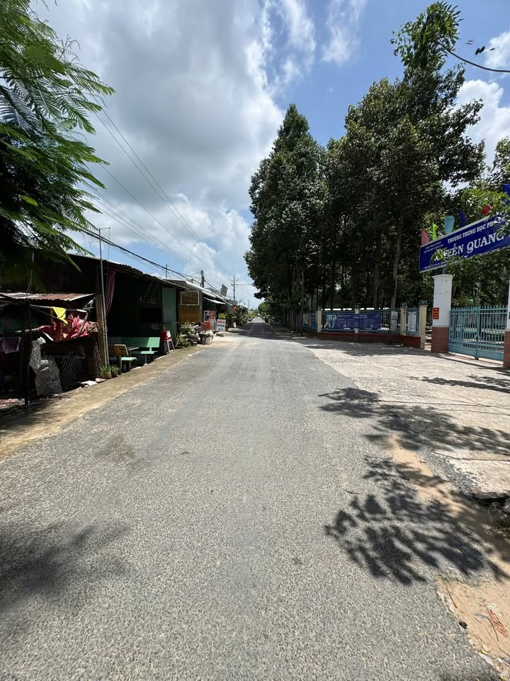 Nhà riêng Tân An, Tân Châu, An Giang 97.3m² - Mặt tiền đường, gần chợ và trường học!