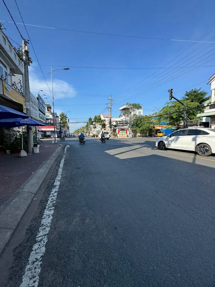 Nhà mặt tiền đường Nguyễn Tri Phương 90m² giá 6 tỷ - Vị trí đắc địa kinh doanh