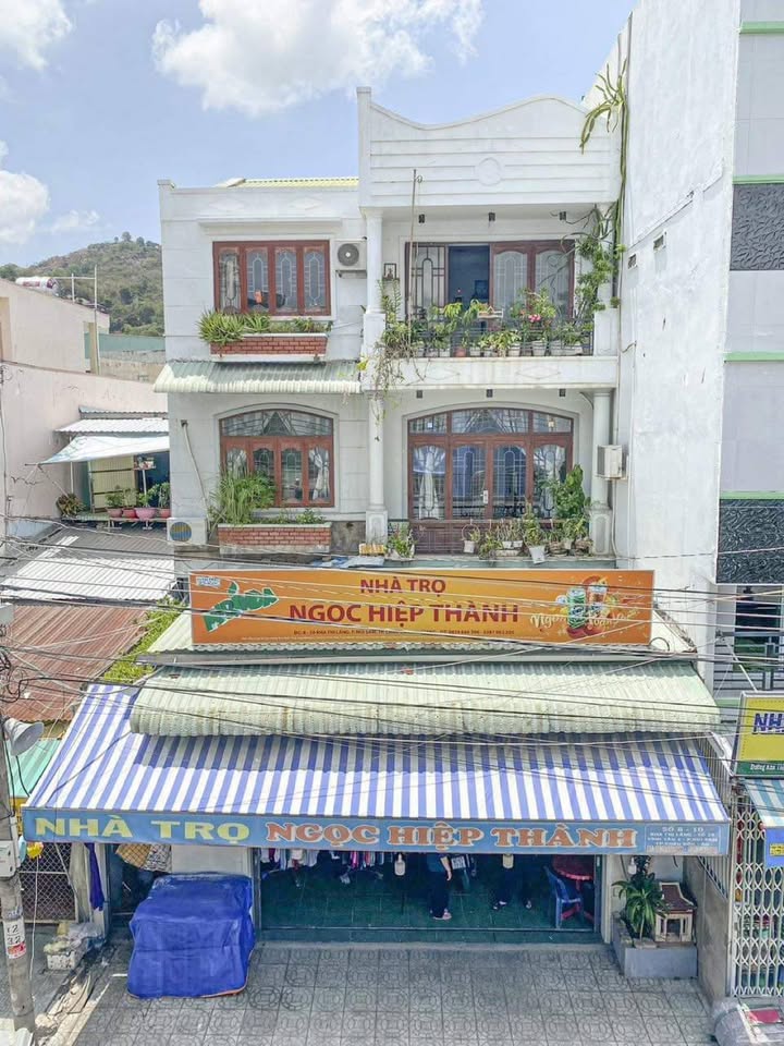 Nhà mặt tiền đường Chùa Bà, Châu Đốc 190m² giá 7 tỷ - Đầu tư sinh lời ngay!