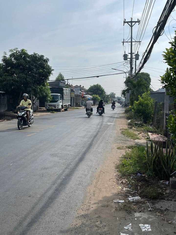 Nhà mặt tiền Lộ 953, Phú Vĩnh, 360m² giá 1.1 tỷ - Tiềm năng kinh doanh tuyệt vời!