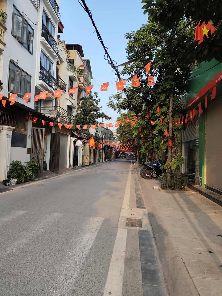 Nhà riêng cho thuê đường Nguyễn Xiển, Tân Triều 36m² - Giá chỉ 12 triệu/tháng!