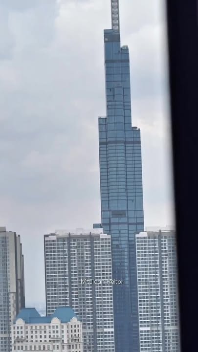 Căn hộ Vinhomes Golden River Quận 1 105m² giá 23.5 tỷ - Thiết kế hiện đại, view đẹp!