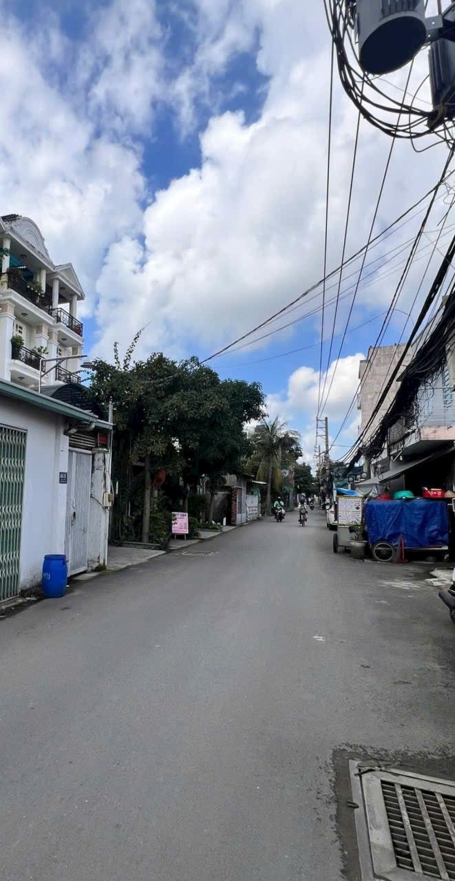 Đất mặt tiền Quốc lộ 13, Thủ Đức 120m² giá 11 tỷ - Cơ hội đầu tư sinh lời!