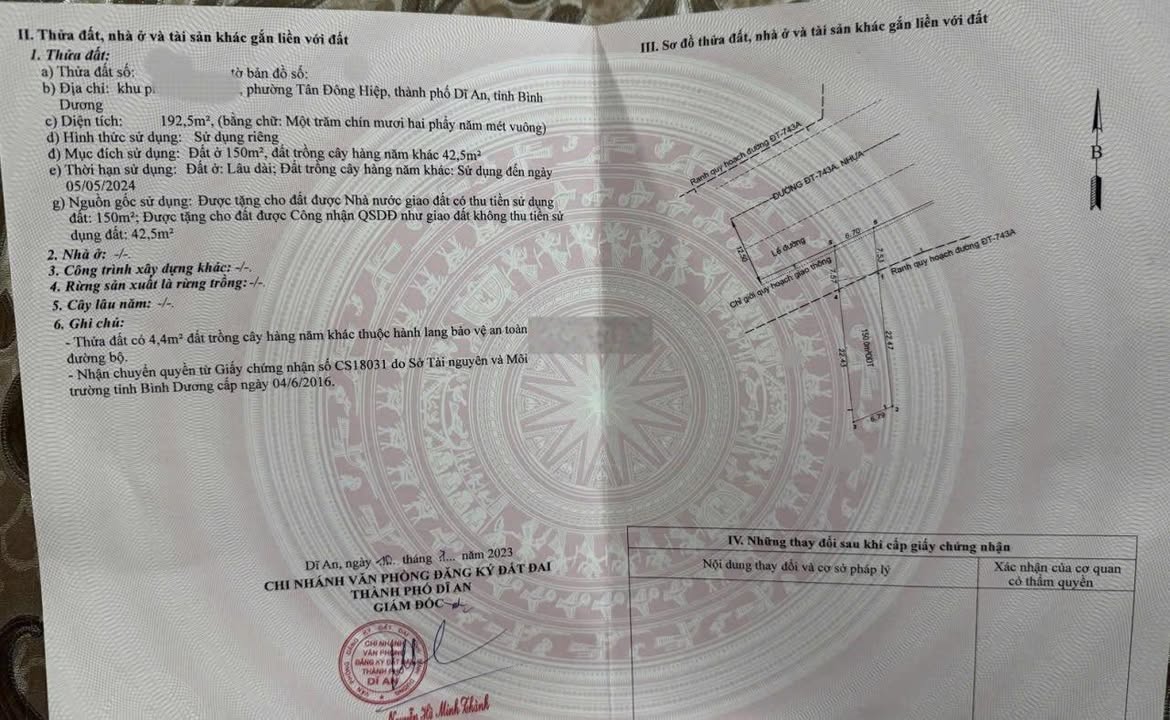 Nhà mặt tiền ĐT743 Dĩ An 210m² giá 8 tỷ - Vị trí kinh doanh đắc địa!