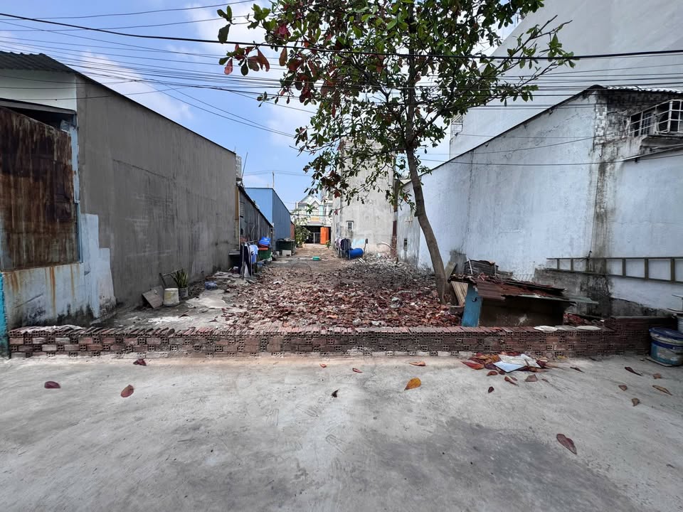 Đất nền xây biệt thự ấp 3, Xuân Thới Thượng 108m² giá 3.7 tỷ - Cơ hội đầu tư hấp dẫn!