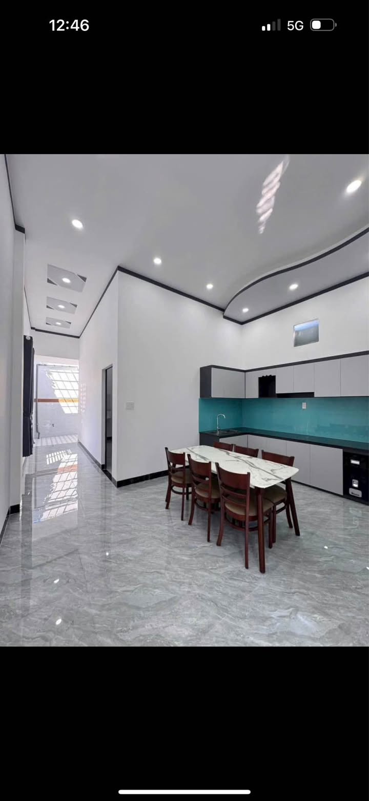 Nhà mới Hẻm 57 Trần Phú, Tây Ninh 140m² giá 1.39 tỷ - Thiết kế hiện đại, sân ô tô rộng!