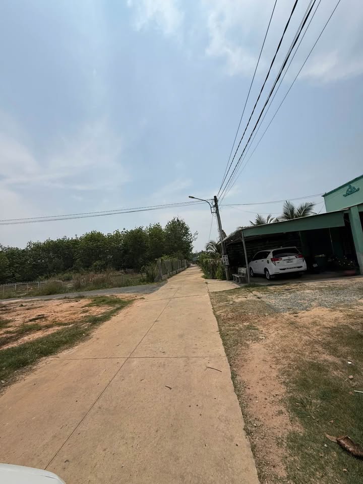 Đất nền Tân Biên Tây Ninh 112m² giá 1.12 tỷ - Mặt tiền thuận tiện kinh doanh!