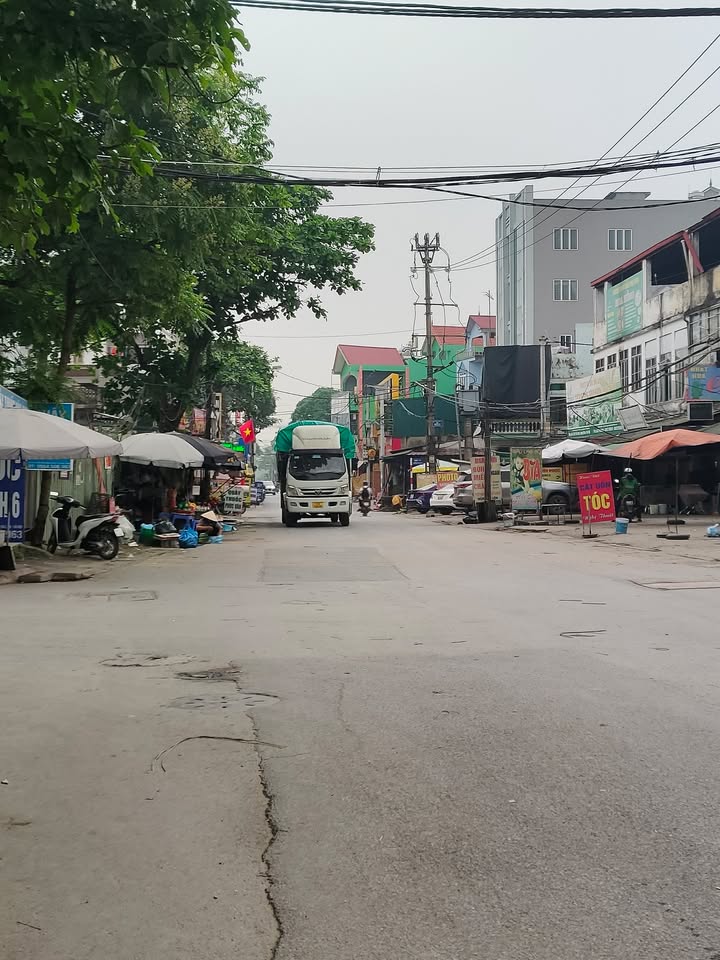 Nhà 3 tầng kinh doanh tại Kiêu Kỵ, Gia Lâm 48.8m² giá 4 tỷ - Đầu tư sinh lời ngay!