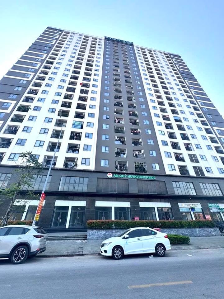 Căn hộ Chung cư An Quý Hưng Long Biên 60m² giá 5 tỷ - Căn góc view sông thoáng mát!