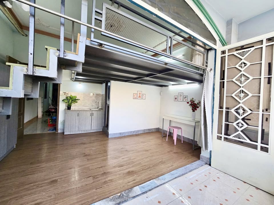 Nhà Duplex cho thuê tại Nguyễn Văn Khối, Gò Vấp - Diện tích rộng rãi, thoải mái cho 4-5 người!