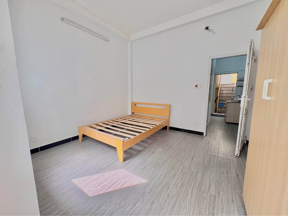 Căn hộ 2PN giá rẻ tại đường Bạch Đằng, Bình Thạnh - Tiện nghi và thoáng mát!