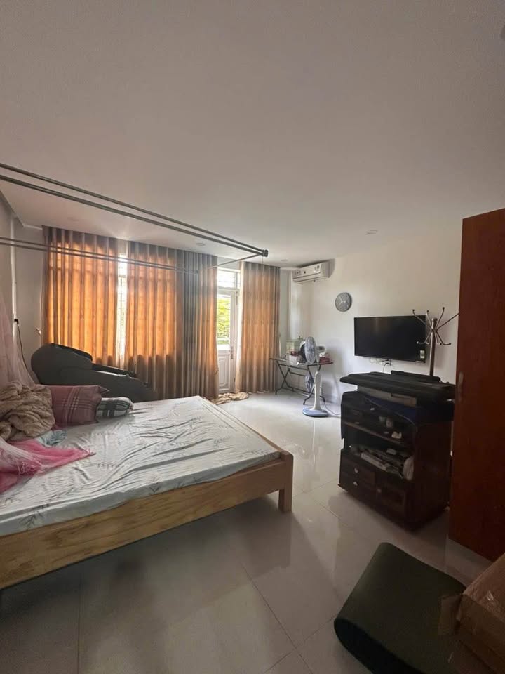 Nhà phố KĐT Hà Quang I 80m² giá 9.5 tỷ - Sổ hồng chính chủ, đối diện công viên!