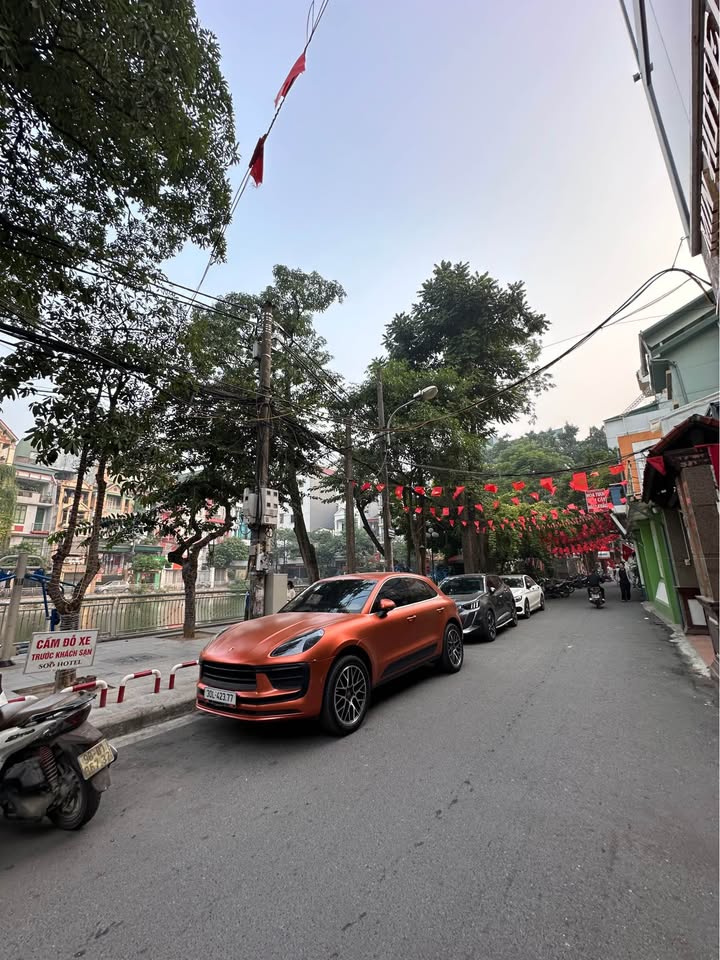 Nhà phố Trần Duy Hưng 84m² giá 32 tỷ - View mặt hồ tuyệt đẹp, kinh doanh đỉnh cao!