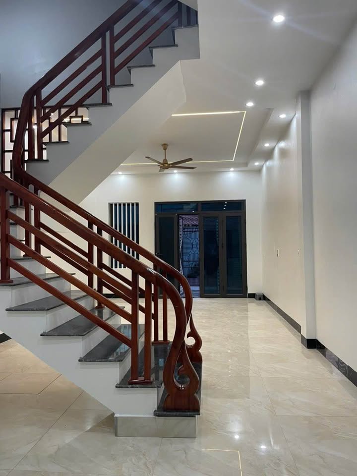 Nhà 3 tầng Ninh Sơn, 56m² giá chỉ 2 tỷ - Cơ hội đầu tư hiếm có!