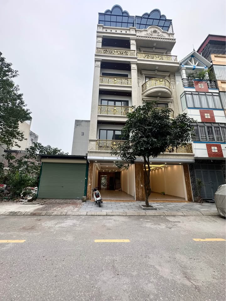 Nhà phố Nguyễn Thời Trung Long Biên 56m² giá 10 tỷ - Kinh doanh đắc địa!