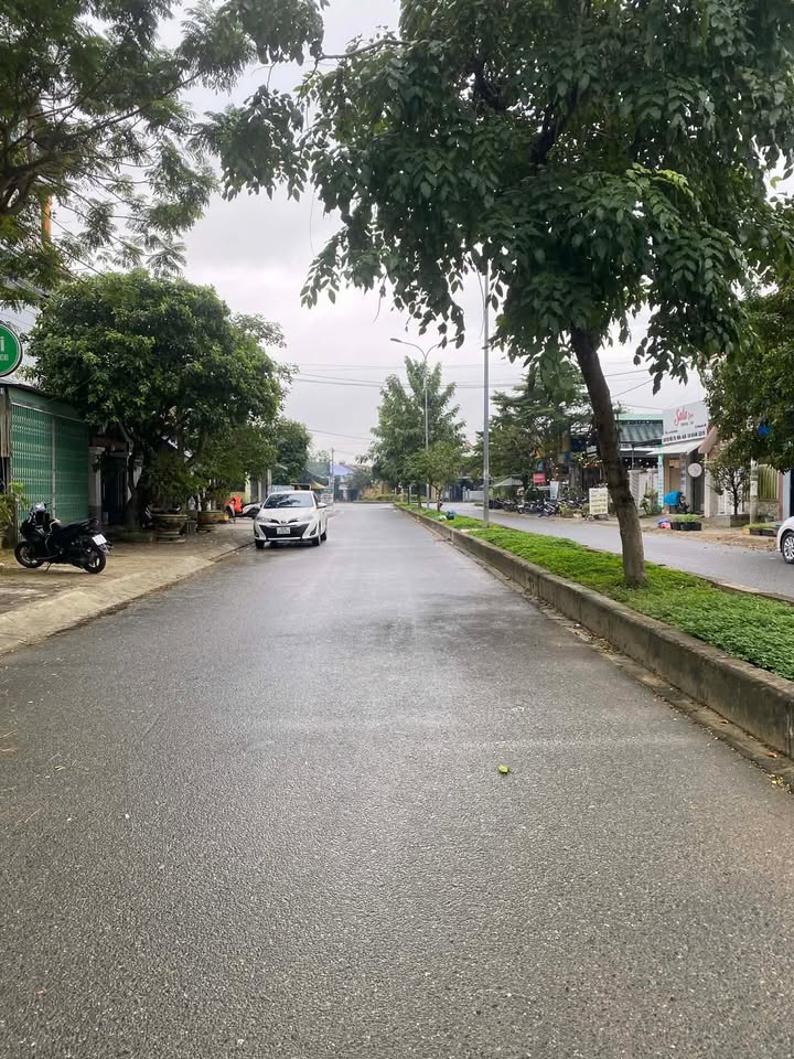 Bán gấp FrontHouse mặt tiền đường Phan Thúc Duyện 125m² chỉ 2 tỷ - Kinh doanh thuận lợi!