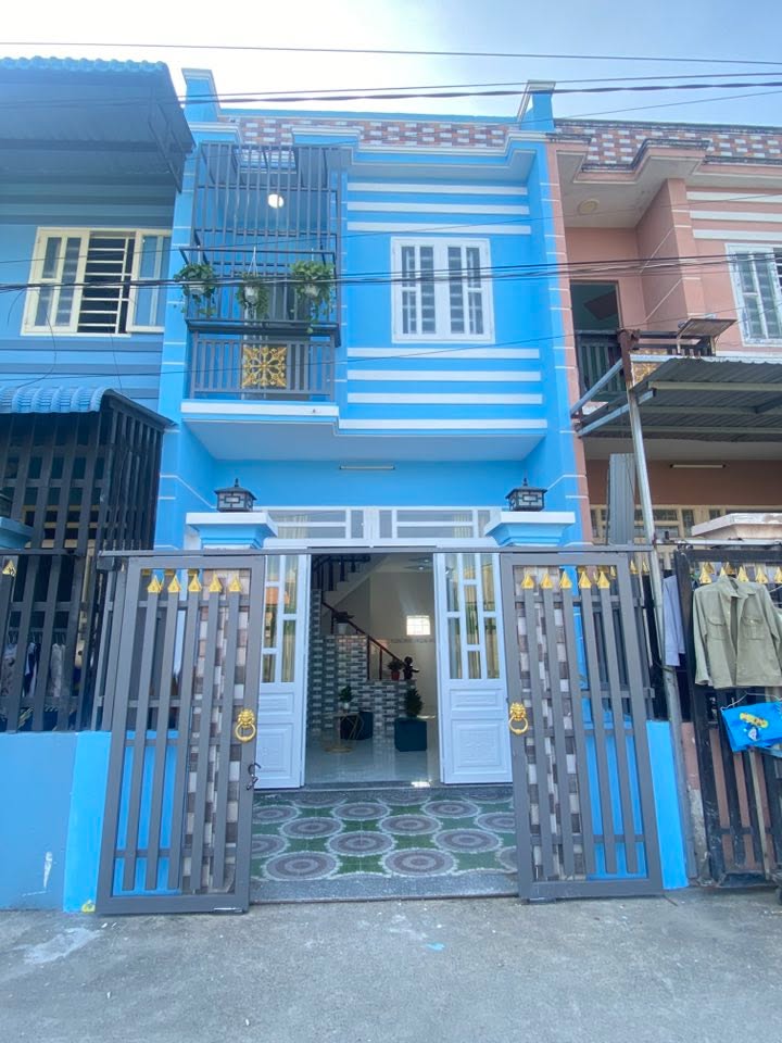 Nhà lầu 1 trệt 1 lầu tại Ngã 3 Mỹ Hạnh 40m² giá 880 triệu - Gần trung tâm tiện kinh doanh!