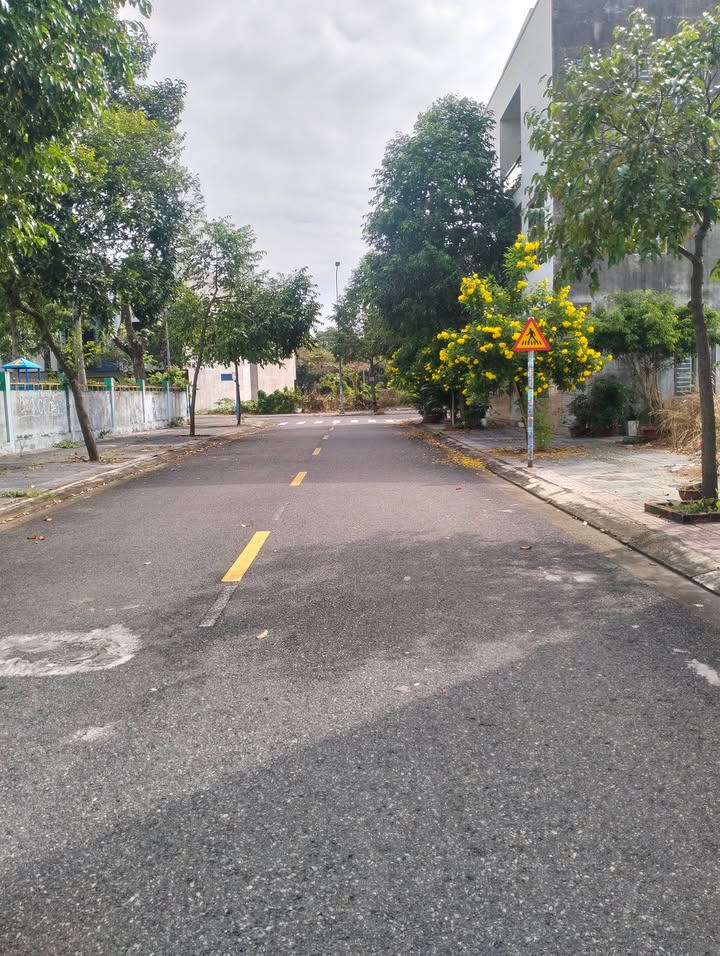 Nhà 1 Trệt 1 Lầu Đường Trần Nguyên Đán, TP Bà Rịa 90m² giá 5.15 tỷ - An ninh tuyệt đối!