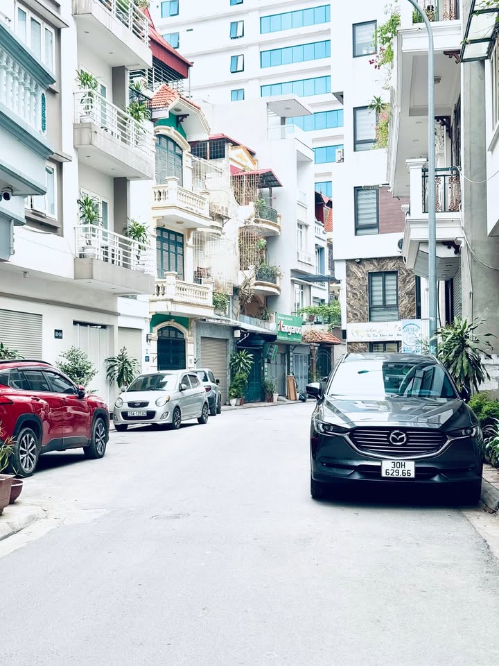 Đất nền Gia Thụy Long Biên 34m² - Vị trí đắc địa, gần trường học!