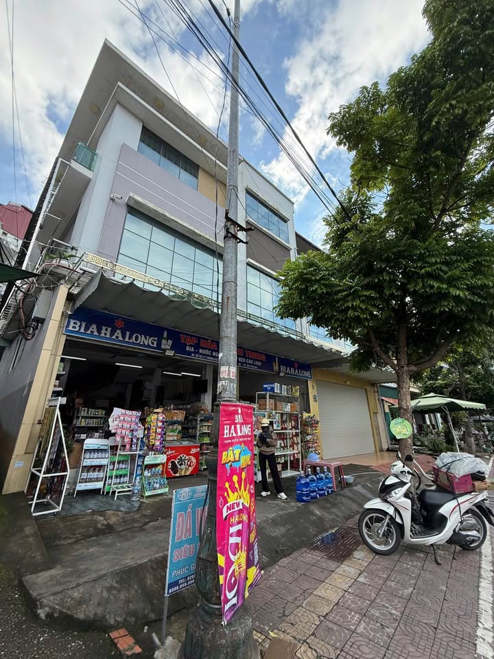 Store cho thuê tại Cửa Ông, Cẩm Phả 100m² giá 10 triệu - Vị trí siêu đẹp gần chợ!