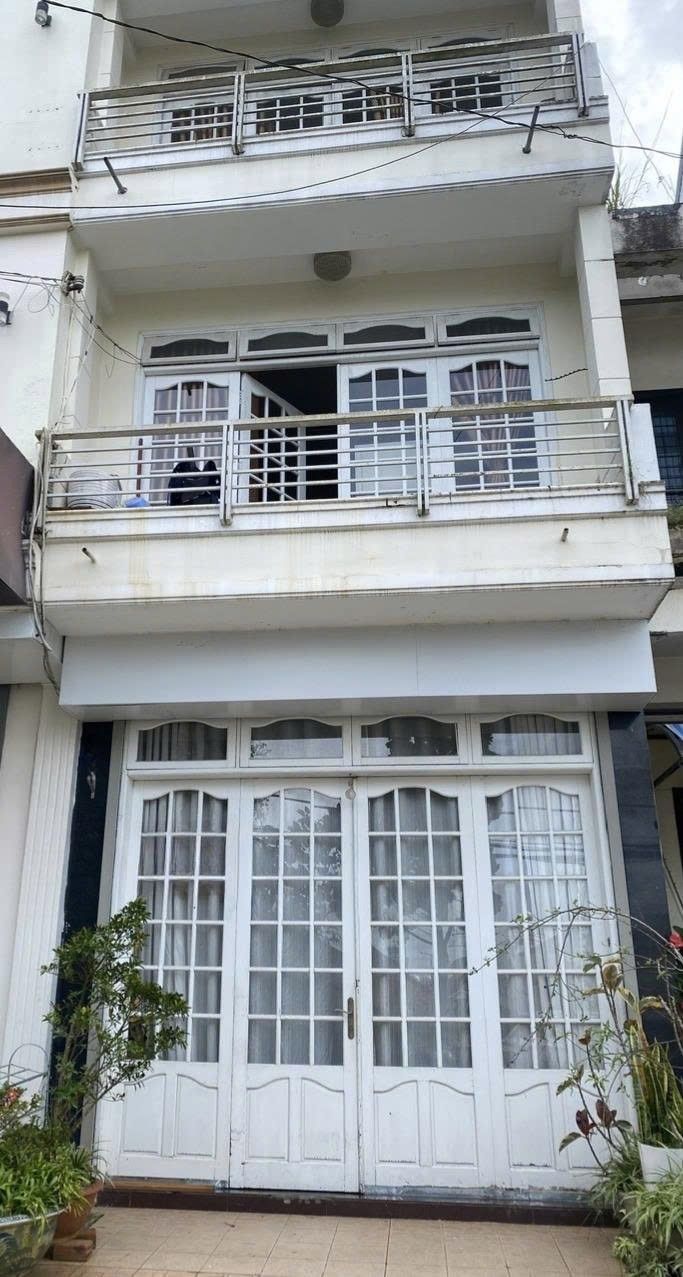 Nhà nguyên căn cho thuê tại Đà Lạt 76m² giá 12 triệu - Vị trí trung tâm thuận lợi!