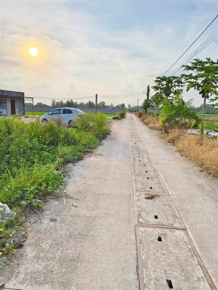 Đất nền Hẻm 97 Lương Định Của, P5 TP Sóc Trăng 240m² - Giá 1 tỷ, Đường rộng 5m!