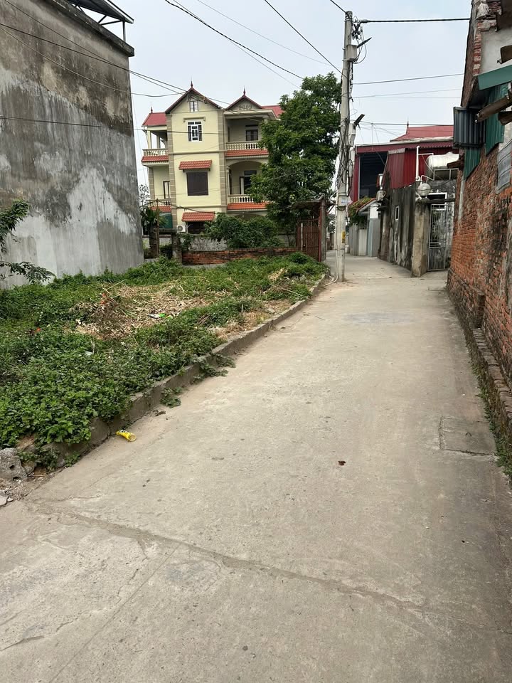 Đất lô góc Dũng Tiến, Thường Tín, 98m² giá 4.6 tỷ - Vị trí đắc địa, tiện ích đầy đủ!