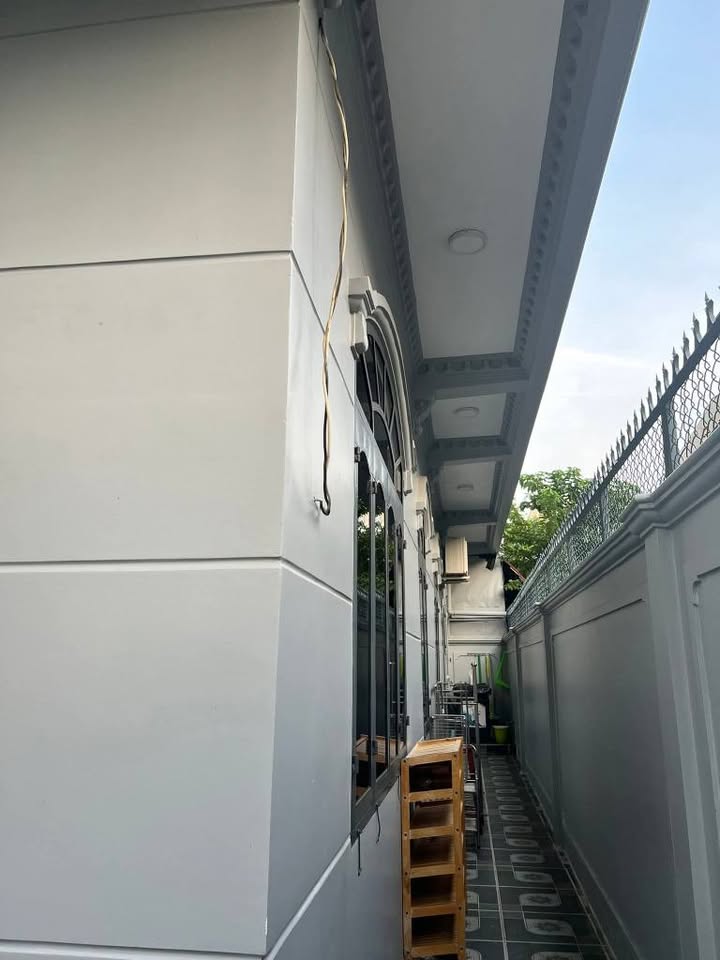 Nhà mặt tiền Lương Văn Can, Vũng Tàu 160m² giá 12 triệu - Thích hợp làm văn phòng!