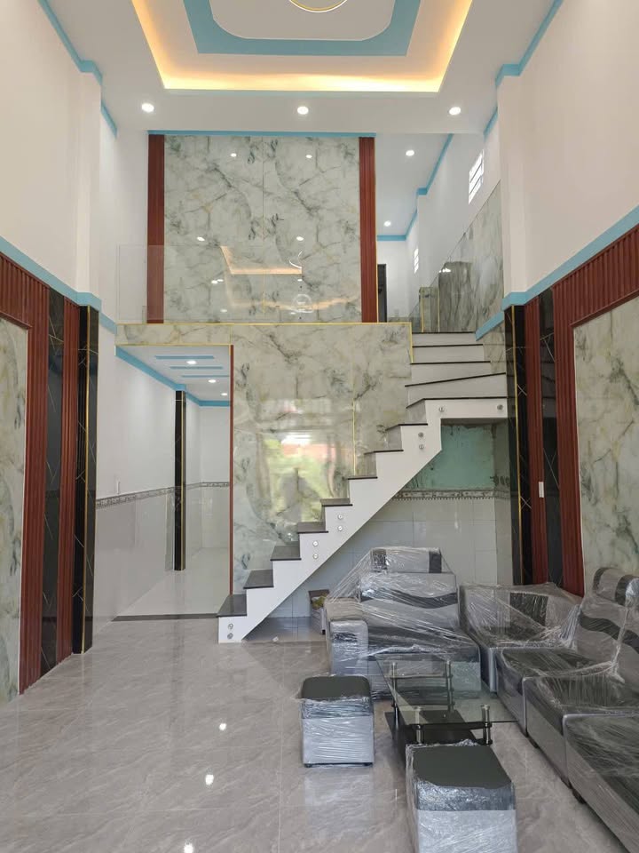 Nhà riêng Tân Hiệp, Tân Uyên 60m² giá 900 triệu - Vị trí đắc địa gần trung tâm!